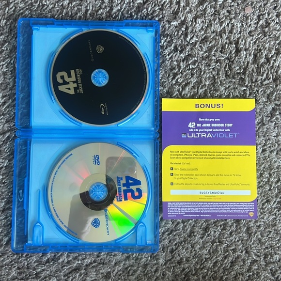 42 The Jackie Robinson Story Blu-ray disc DVD w/Chadwick Boseman & Harrison Ford - Picture 3 of 3